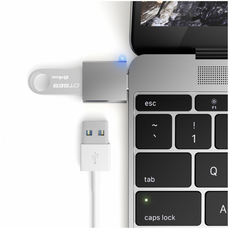 Satechi USB-C Adapter space gray
