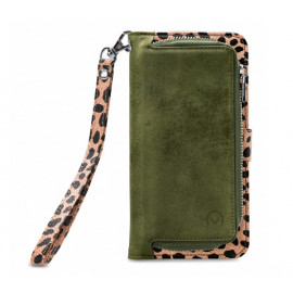 Mobilize 2in1 Magnet Reißverschlusstasche iPhone 13 Mini olivgrün / Leopard